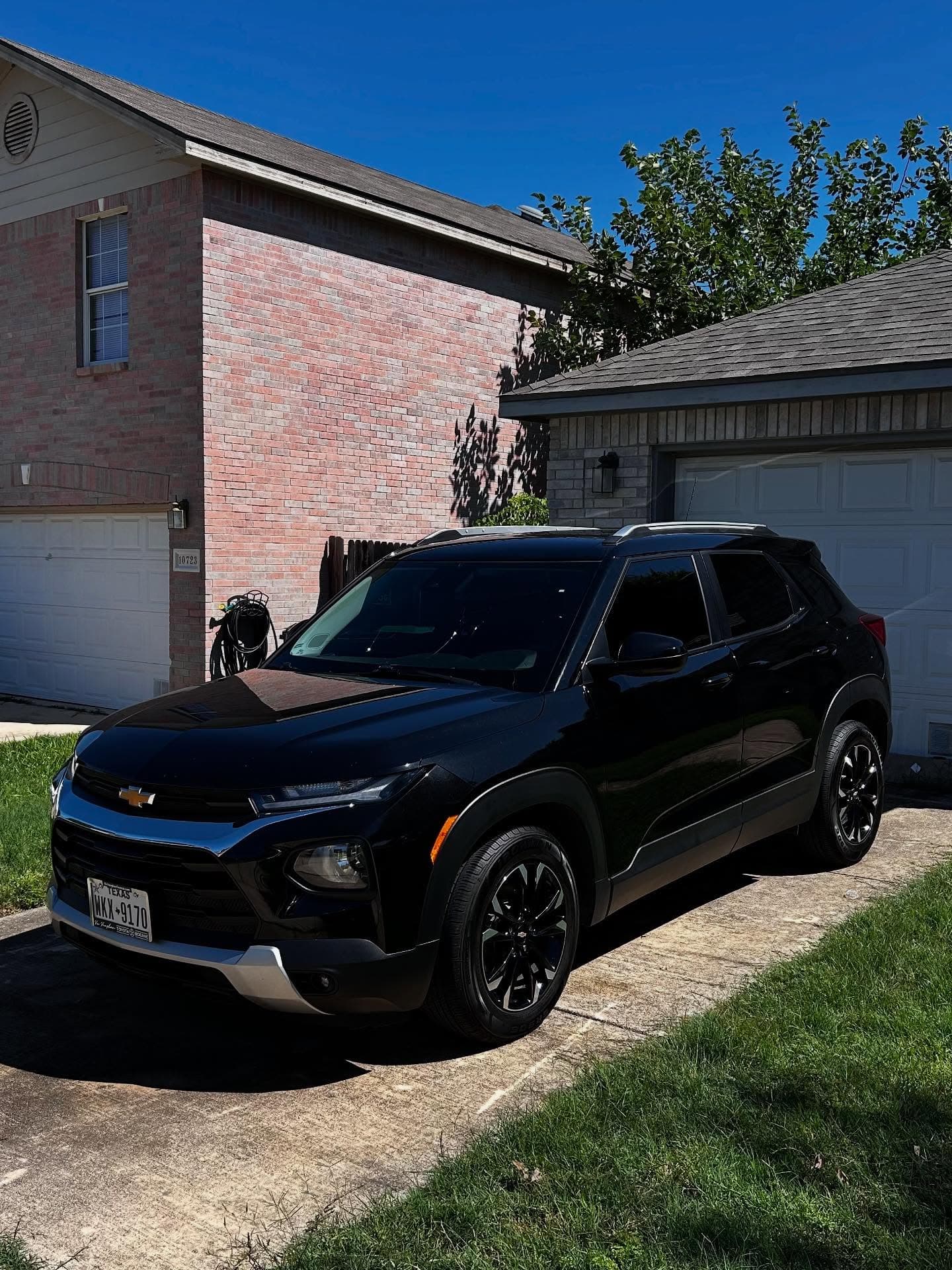 Black Chevrolet Trailblazer exterior detail